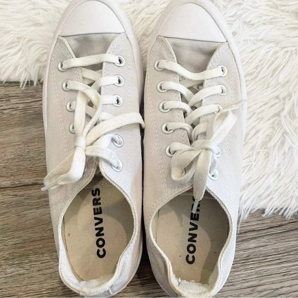 Converse All Star White Canvas Sneakers Chunky Sole 8.5